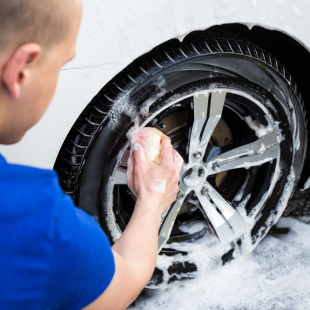 7 Best Wheel & Tire Cleaners for 2025 thumbnail